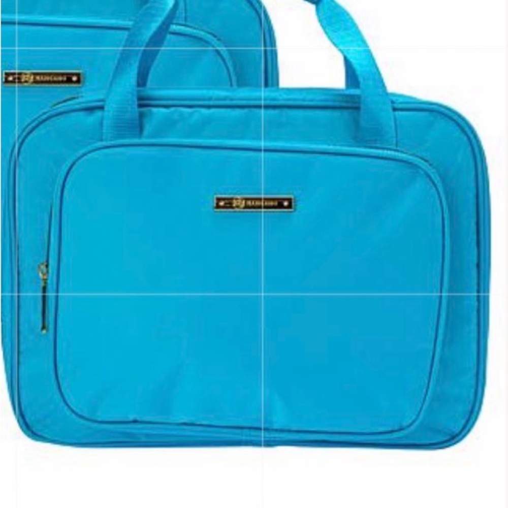 JOY Light & Chic World Traveler NWOT
